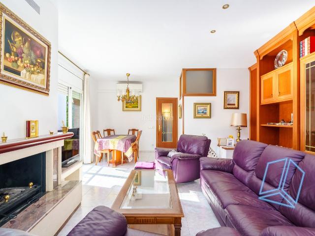 Casa adosada en venta en Gavà, Centre Estació. Casa en venta en Gavà. Casas adosadas.