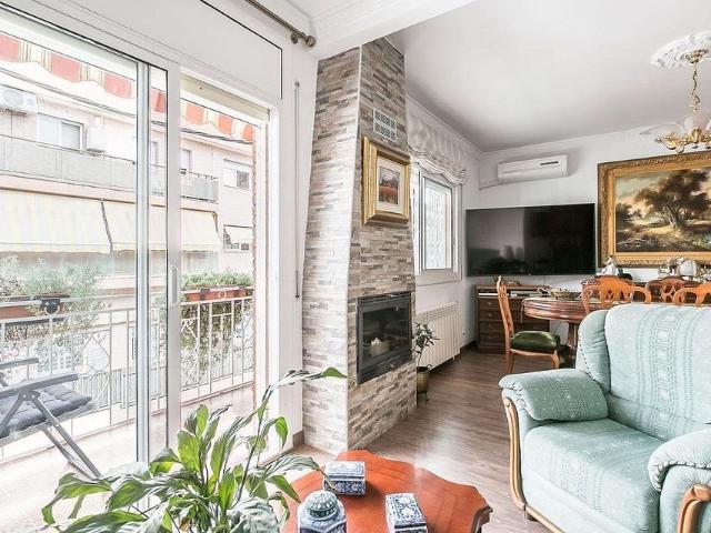 Casa adosada en venta en Gavà, de 106 m² 3 habitaciones por 541.194