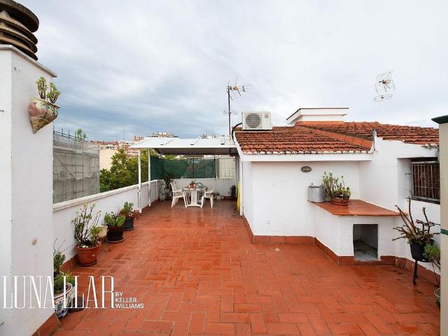 Casa en venta en calle De Sant Josep, Gavà, de 143 m² 4 habitaciones por 579.000