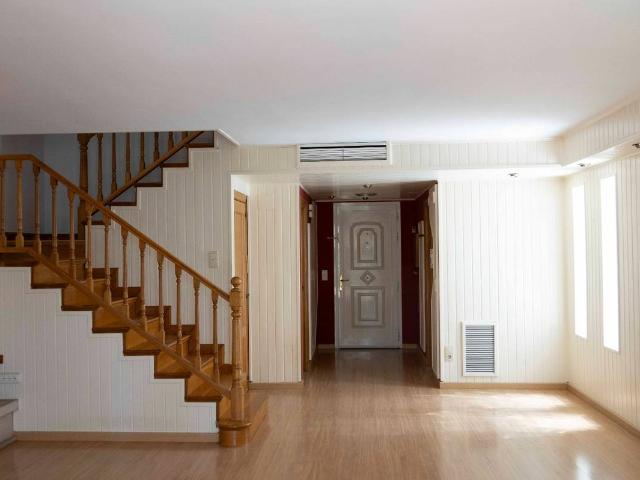 Casa adosada en Venta en Garrapinillos