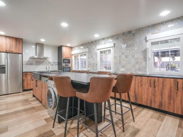 Casa adosada en venta en Getafe, Centro. Casas adosadas.