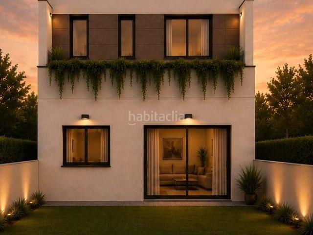 Casa adosada en venta en Getafe, El Bercial. SISTEMA STEEL FRAMING VIVIENDA ADOSADA 2 PLANTAS OPCION 3 PLANTAS. Casas adosadas.