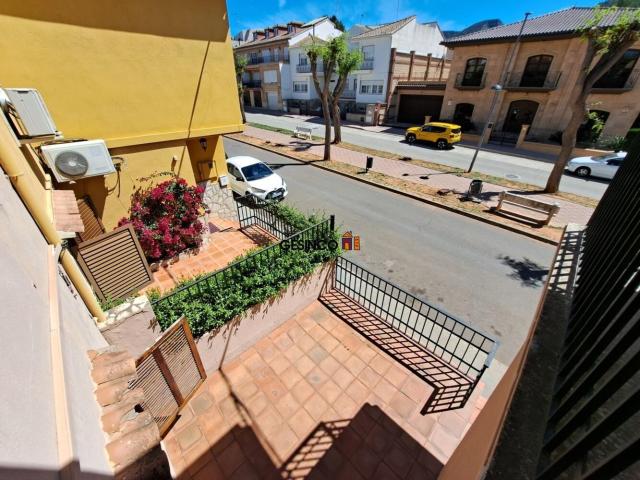 Casa adosada en Venta en Genovés