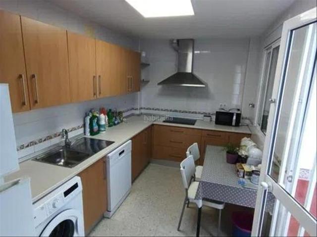 Casa adosada en venta en Gerena. Magnífica casa en Gerena. Casas adosadas.
