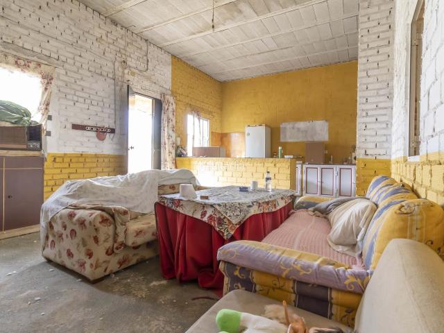 Casa adosada en venta en Gerena. CASA CON PISCINA A LA VENTA EN GERENA. Casas adosadas.