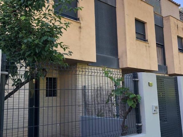 Casa adosada en Venta en Gilet