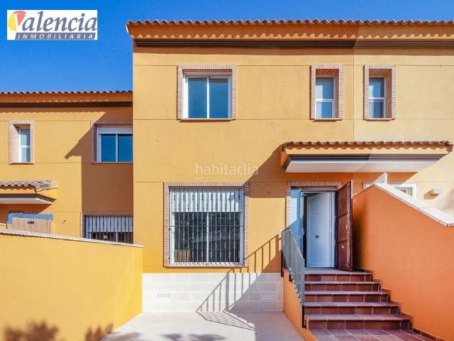 Casa adosada en venta en Gilet. Casas adosadas.