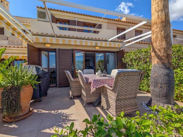 Casa adosada en Venta en Gran Vista Olivo de Oro