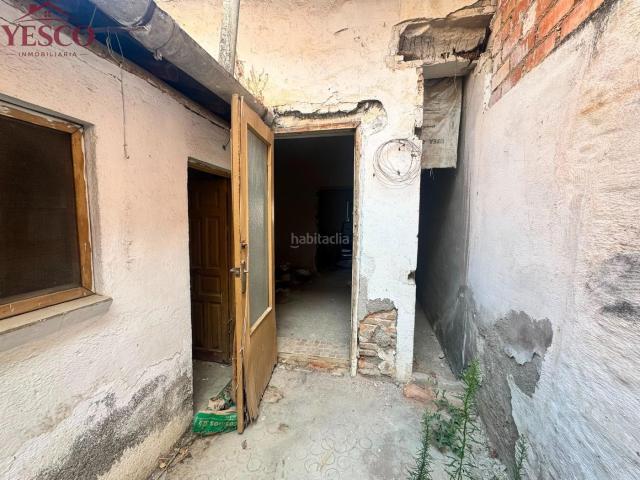 Casa adosada en venta en Granada, Bobadilla. Casas adosadas.