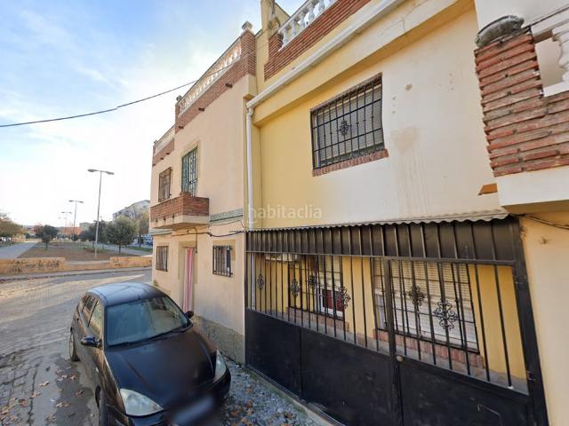 Casa adosada en venta en Granada, La Paz. Casas adosadas.