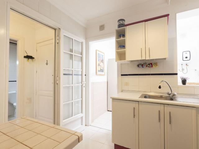 Casa adosada en venta en Granadilla de Abona, Los Abrigos. ADOSADO DE PATIO INTERIOR Y BARBACOA CON ACCESO DIRECTO A LA PISCINA. Casas adosadas Granadilla de.