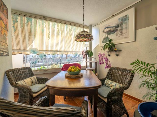 Casa adosada en venta en Granadilla de Abona, Los Abrigos. ¡Descubre este maravilloso bungalow junto a la playa de La Tejita!. Casas adosadas Granadilla de.