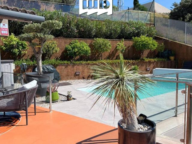 Casa adosada en Venta en Grifeu Cap Ras Els Estanys Sant Genís