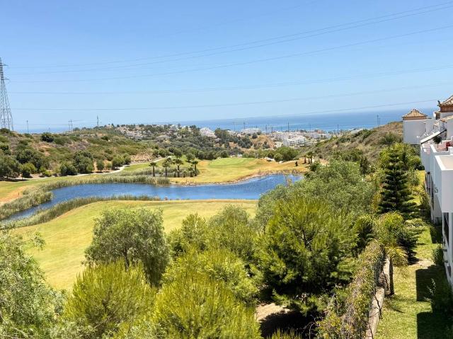 Casa adosada en Venta en Guadalobón