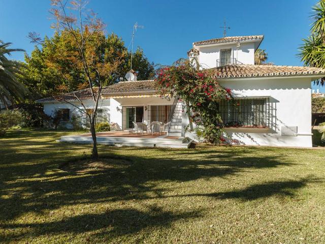 Casa adosada en Venta en Guadalmina Baja