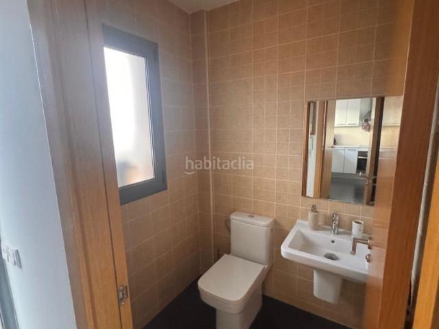 Casa adosada en venta en Gualba. Preciosa Casa en Gualba de Baix con Vistas al Montseny. Bien comunicado con carreteras y autopista. Piscina y garaje 60m2. Casas adosadas.