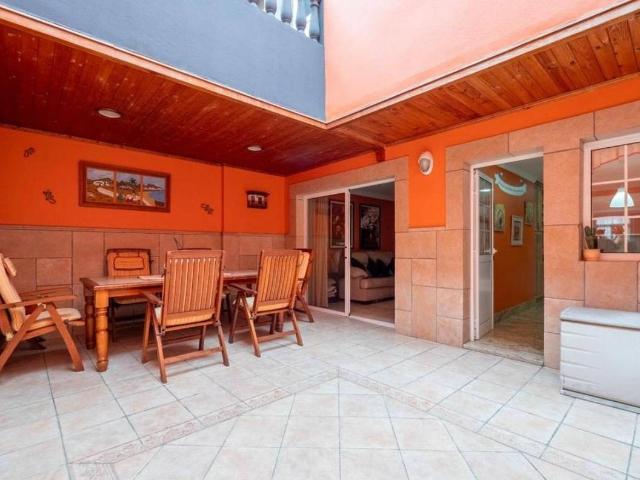 Casa adosada en Venta en Guanarteme
