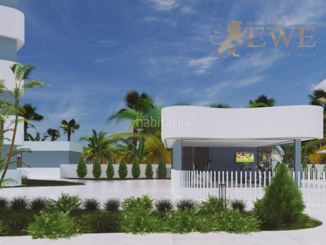 Casa adosada en venta en Guardamar del Segura, El Raso. Elegante casa adosada con gran terraza en El Raso. Casas adosadas Guardamar del.