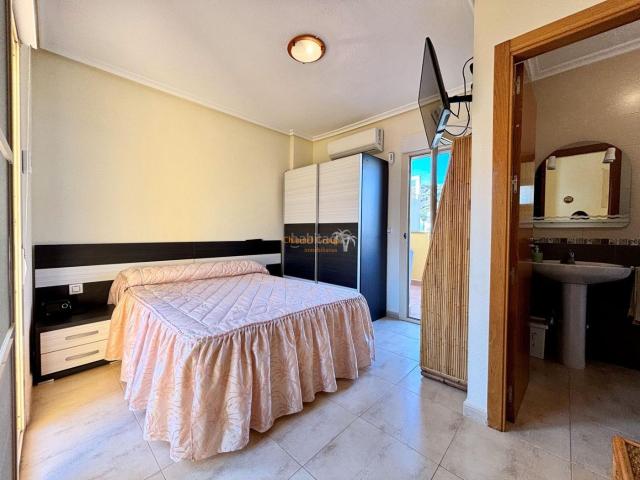 Casa adosada en venta en Guardamar del Segura, Los Secanos. Encantador adosado en Guardamar del Segura, zona Los Secanos. Casas adosadas Guardamar del.