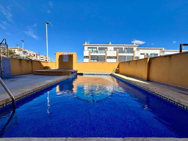 Casa adosada en venta en Guardamar del Segura, Los Secanos. Encantador adosado en Guardamar del Segura, zona Los Secanos. Casas adosadas Guardamar del.