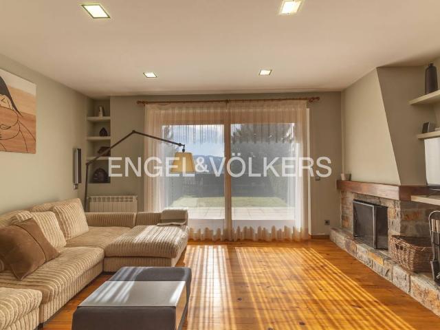 Casa adosada en Venta en Guils de Cerdanya