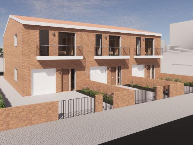 Casa adosada en venta en Guissona. Vivienda unifamiliar en Guissona Desde 369.000 Pack autopromoción todo en uno. Casas adosadas.