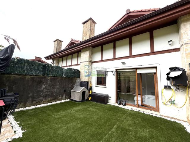 Casa adosada en venta en Guriezo. CHALET ADOSADO GURIEZO. Casas adosadas.