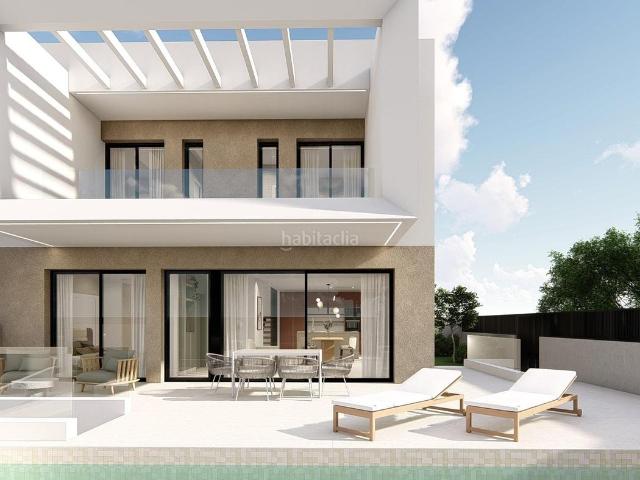 Casa adosada en venta en Dolores. FANTASTICO RESIDENCIAL DE OBRA NUEVA EN DOLORES, ALICANTE, COSTA BLANCA SUR. Casas adosadas.