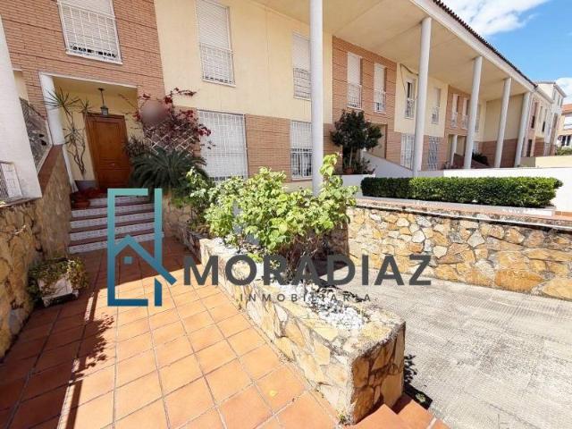 Casa adosada en Venta en Don Benito