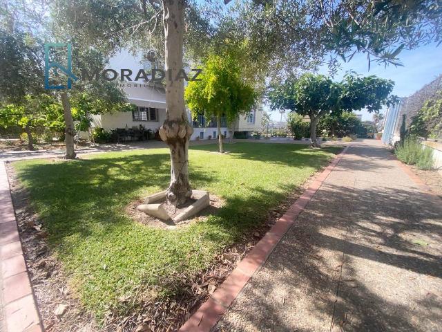 Casa adosada en Venta en Don Benito