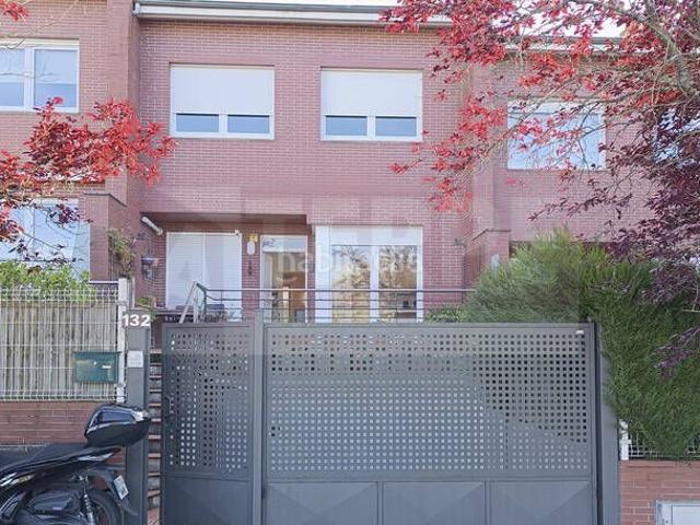 Casa adosada en venta en Donostia San Sebastián, Miramon Zorroaga. PRECIOSO ADOSADO EN MIRAMÓN. Casas adosadas Donostia San.