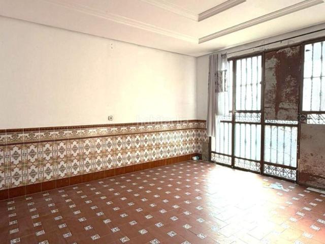 Casa adosada en venta en Dos Hermanas, Centro Doña Mercedes. CASA A REFORMAR ZONA CRISTO DE LA VERACRUZ. Casas adosadas Dos.