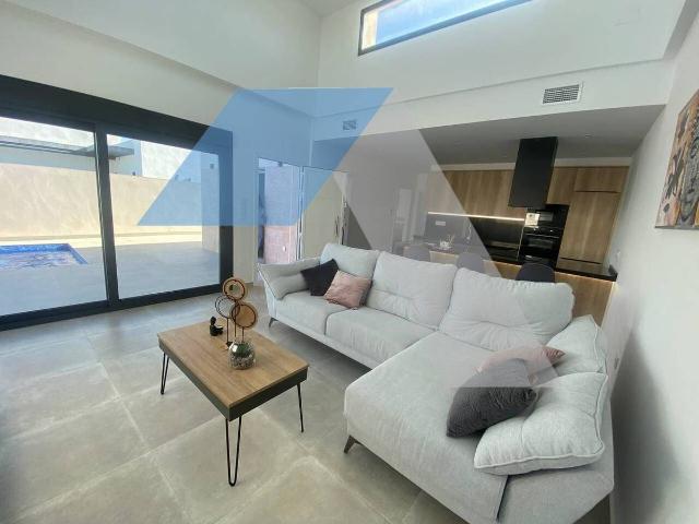 Casa adosada en Venta en Daya Nueva