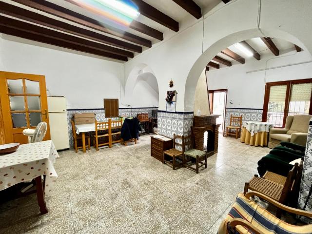 Casa adosada en venta en Daya Nueva. Casas adosadas Daya.