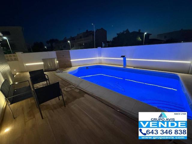 Casa adosada en Venta en Daimús
