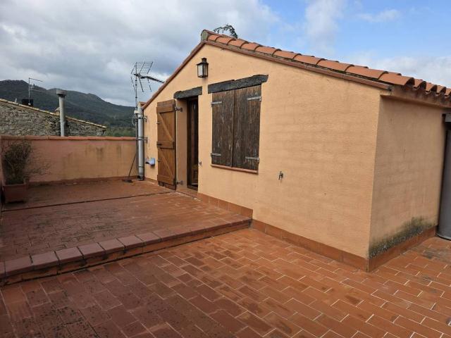 Casa adosada en Venta en Darnius