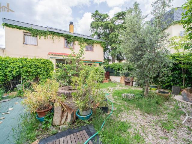 Casa adosada en Venta en Dehesa – El Soto