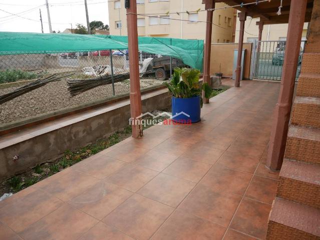 Casa adosada en Venta en Deltebre