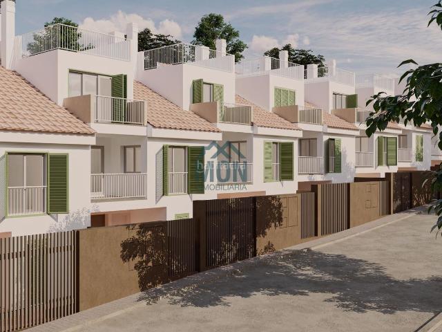Casa adosada en venta en Dénia, El Montgó. Adosado con gran solárium y vistas al mar. Casas adosadas.