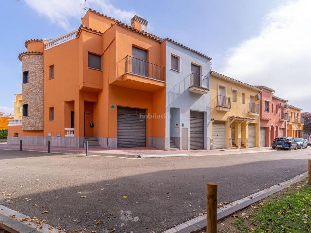 Casa adosada en venta en Empuriabrava, Muga Gran Reserva Badia Costa Brava. CASA ADOSADA A 50 METROS DEL MAR EN EMPURIABRAVA GRAN RESERVA. Casas adosadas.