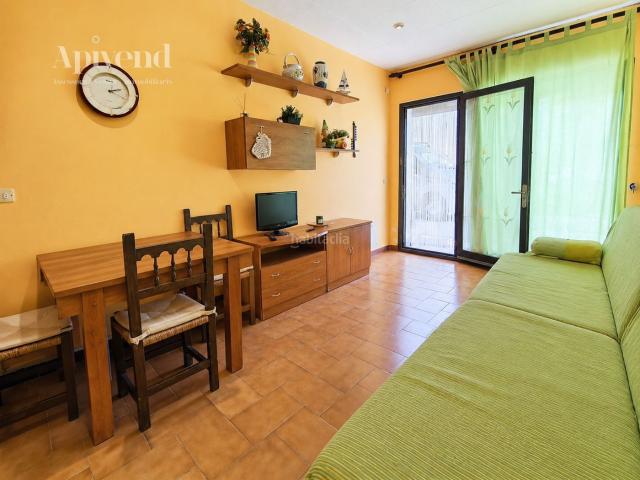 Casa adosada en venta en Empuriabrava, Muga Gran Reserva Badia Costa Brava. Encantadora casita con terraza cerca de la playa en Empuriabrava. Casas adosadas.