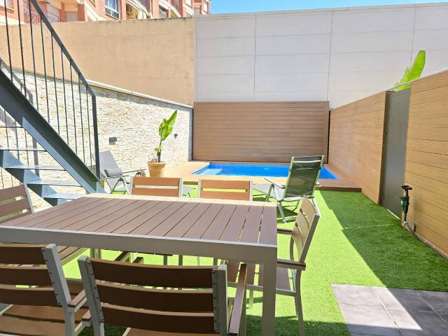 Casa adosada en Venta en Eixample