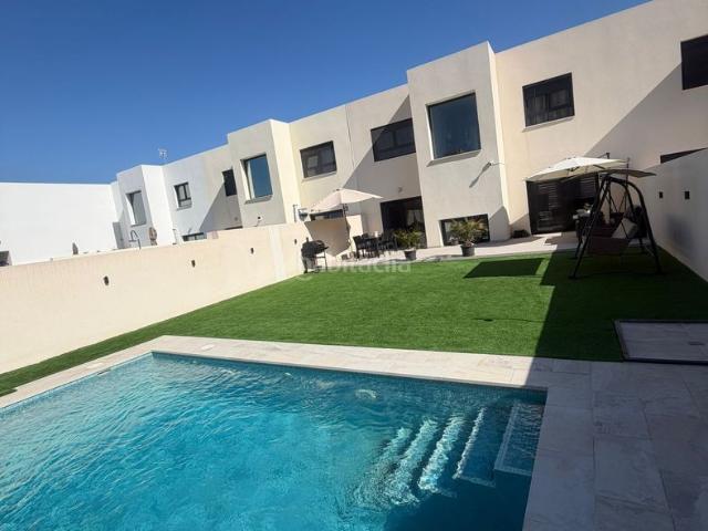 Casa adosada en venta en Ejido El, Almerimar. Casas adosadas Ejido.