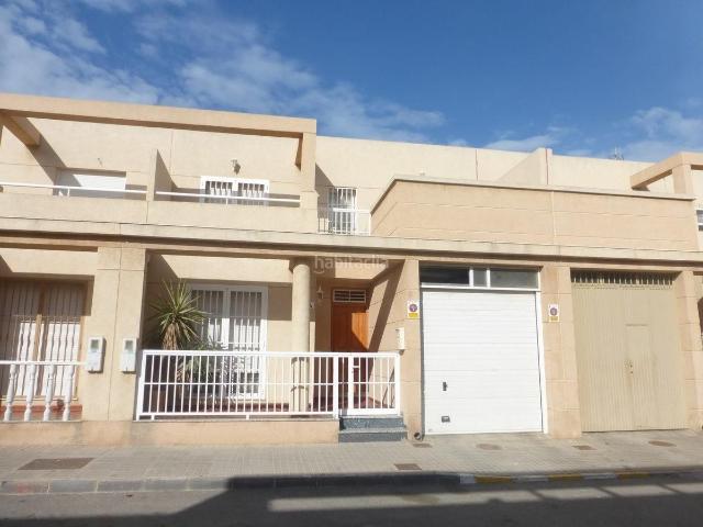 Casa adosada en venta en Ejido El, Balerma. Venta de Adosado en la localidad de El Ejido Sin posesión. Casas adosadas Ejido.
