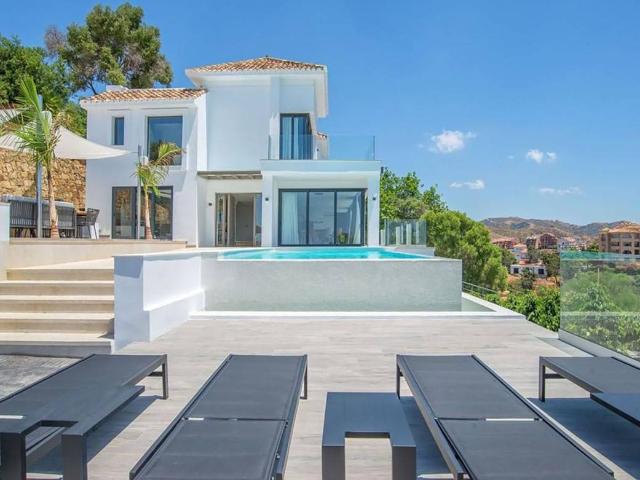 Casa adosada en Venta en Elviria