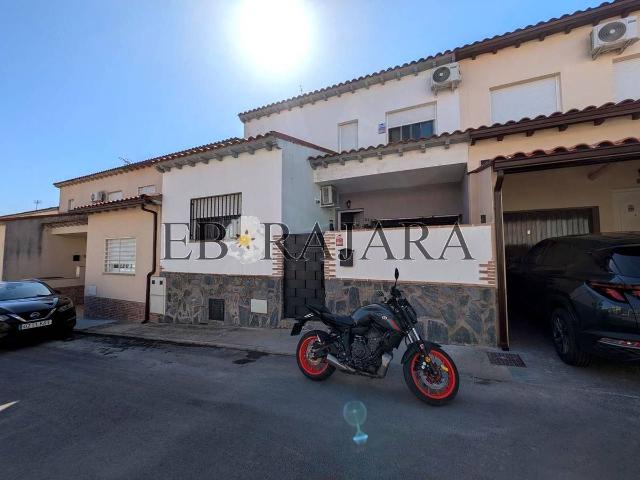 Casa adosada en Venta en El Carpio de Tajo