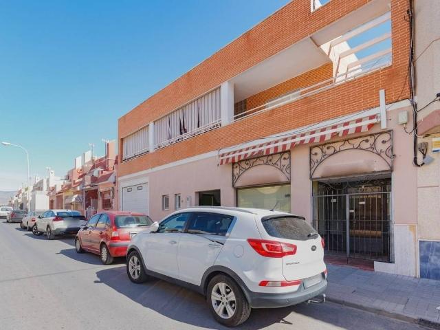 Casa adosada en Venta en El Alquián