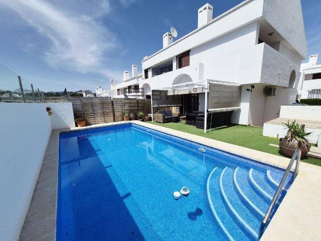 Casa adosada en Venta en El Faro de Calaburra Chaparral