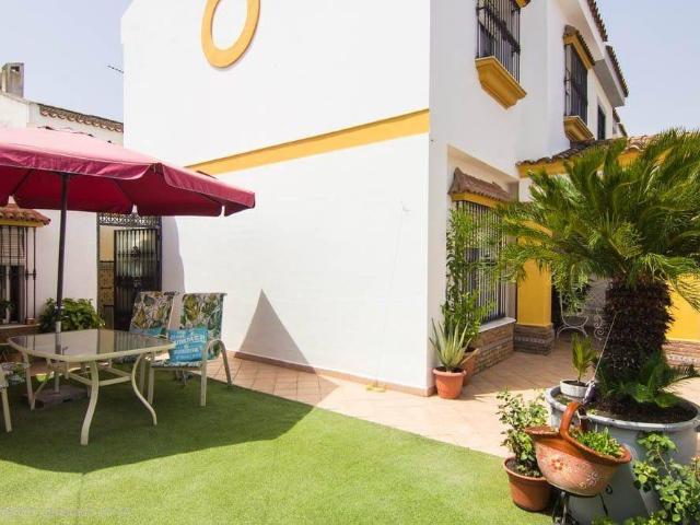 Casa adosada en Venta en El Juncal Vallealto