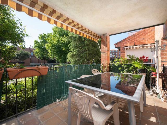 Casa adosada en Venta en El Olivar La Magdalena